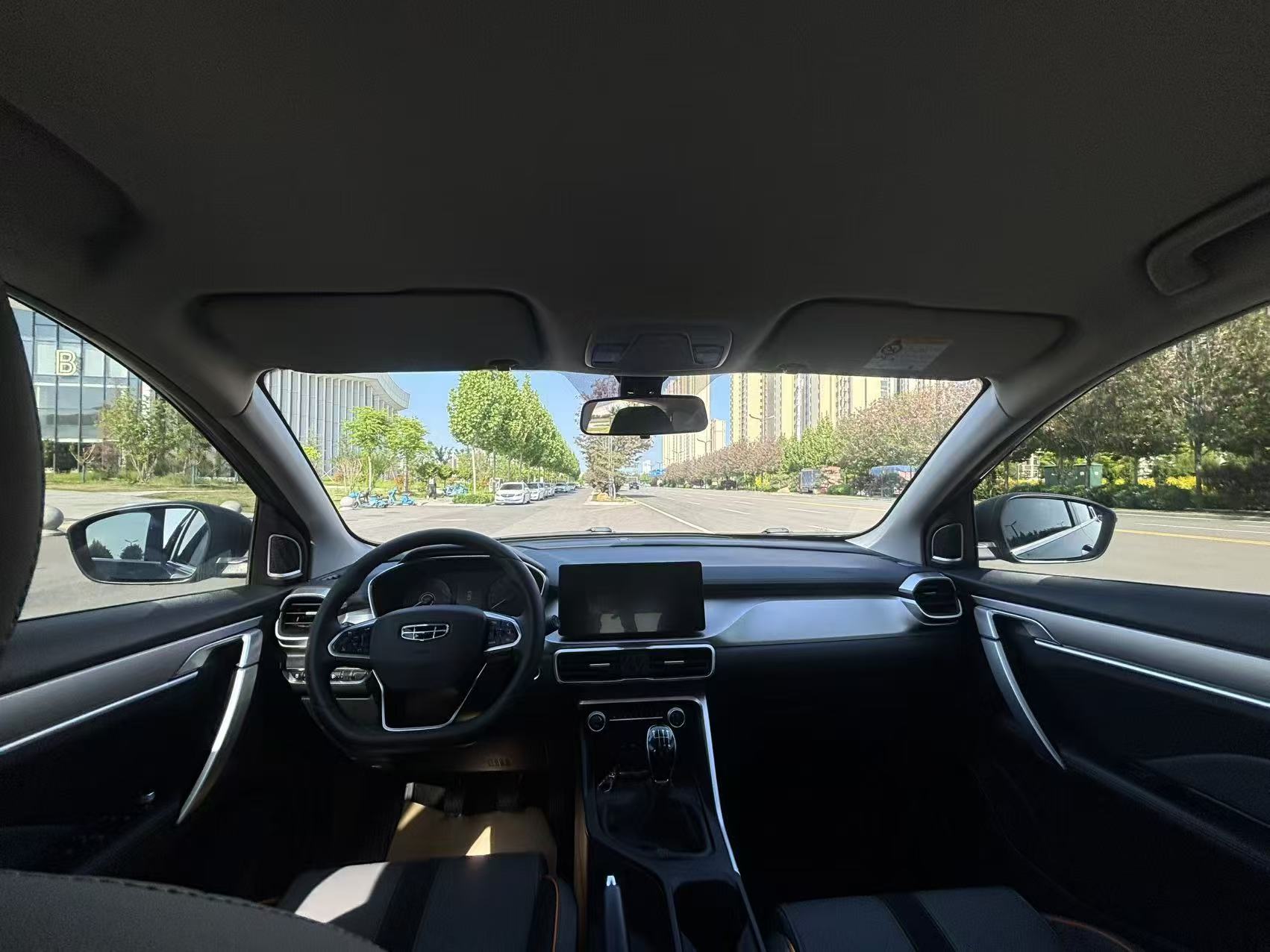 GEELY Coolray 2024 car image #9