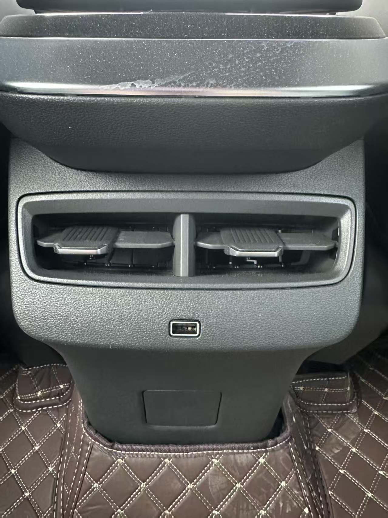 Jetour Dashing 2024 car image #18