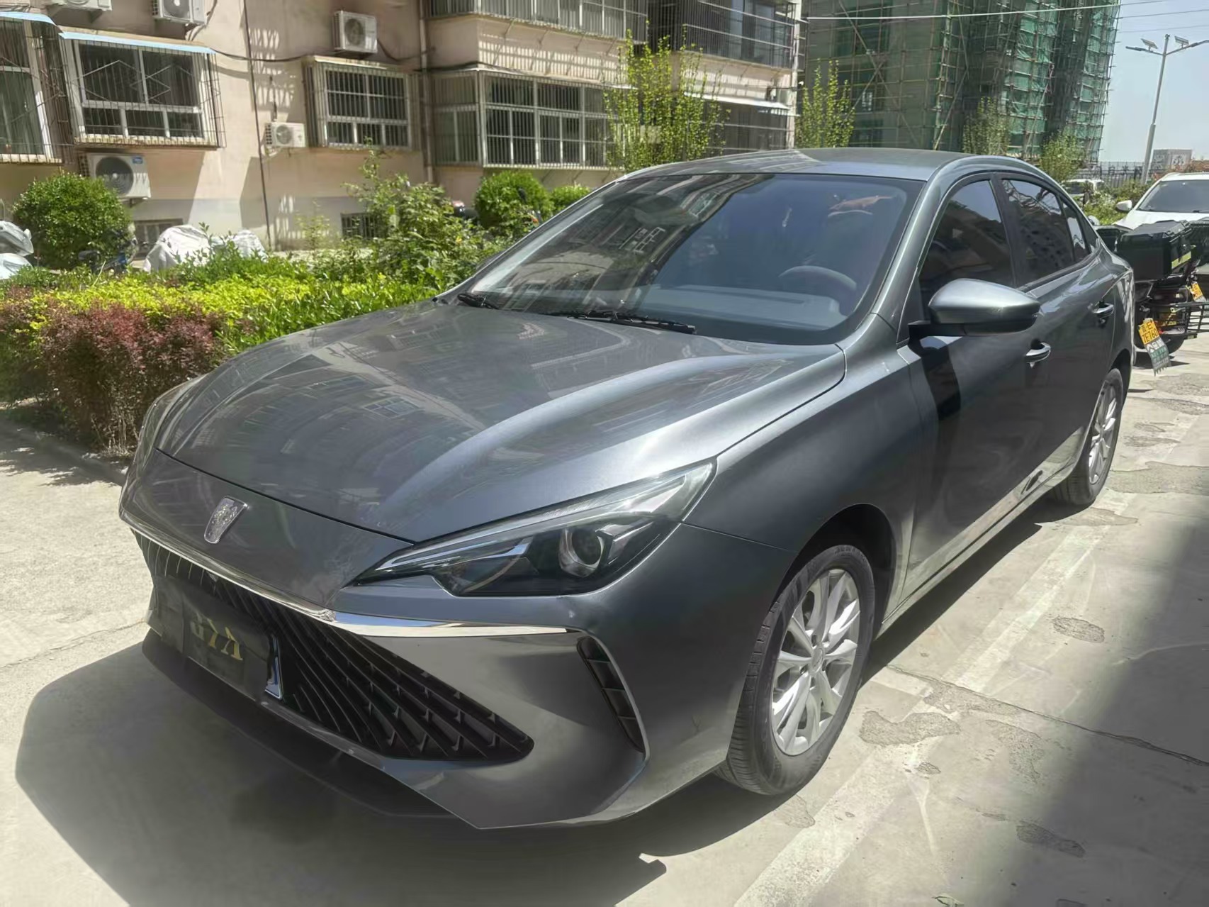 Roewe i5 2024 image de voiture 