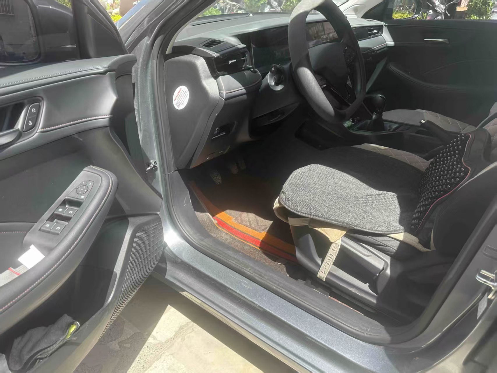 Roewe i5 2024 #5 Roewe i5 2024 image de voiture #5