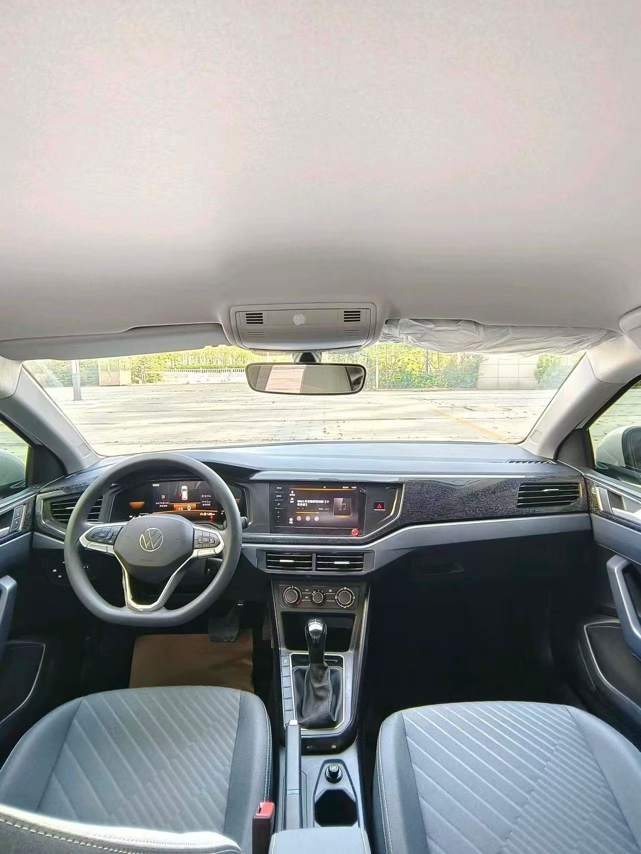 Volkswagen Lavida 2025 car image #8