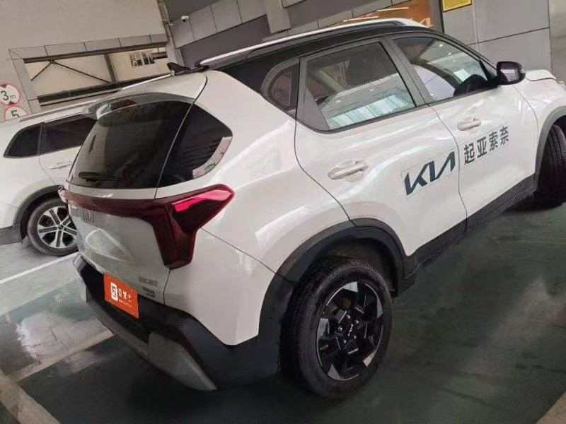 Kia Sonet 2024 image de voiture #3