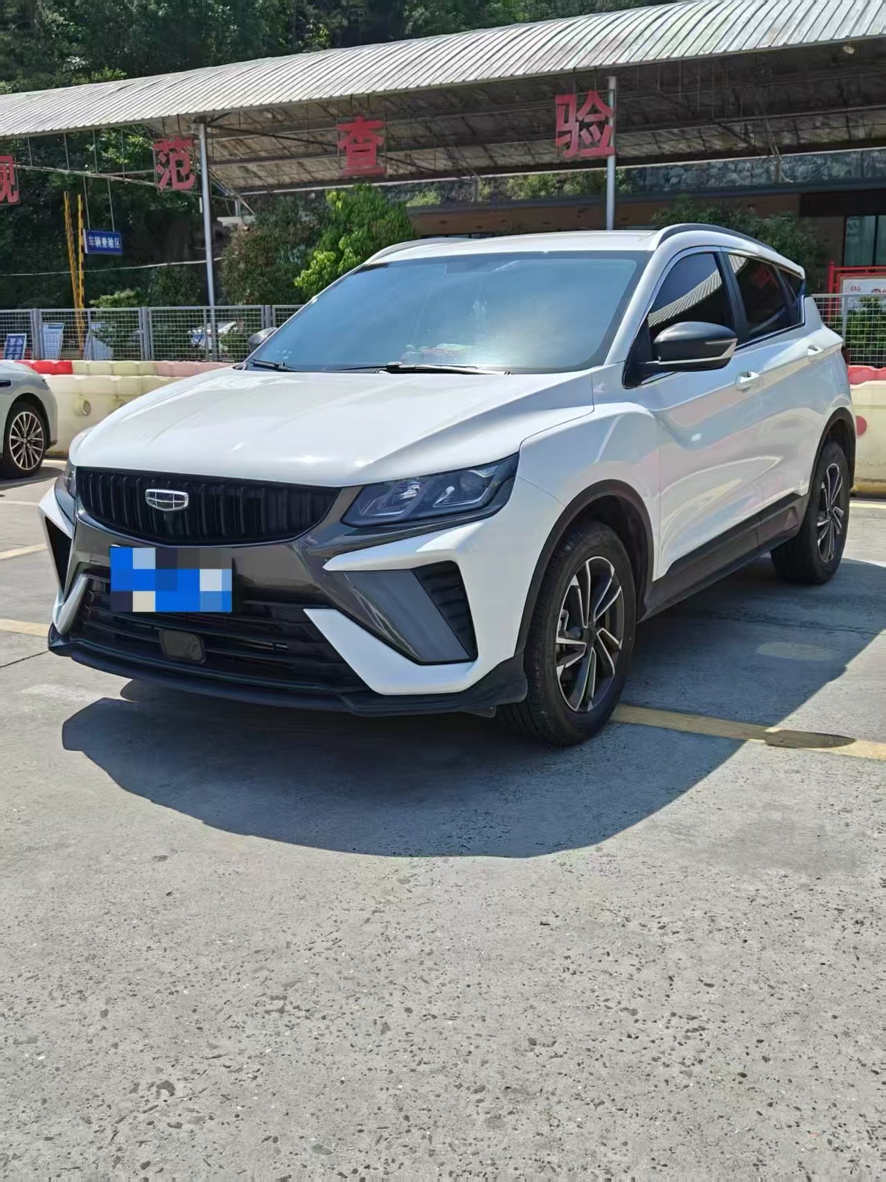 GEELY Coolray 2023 car image 