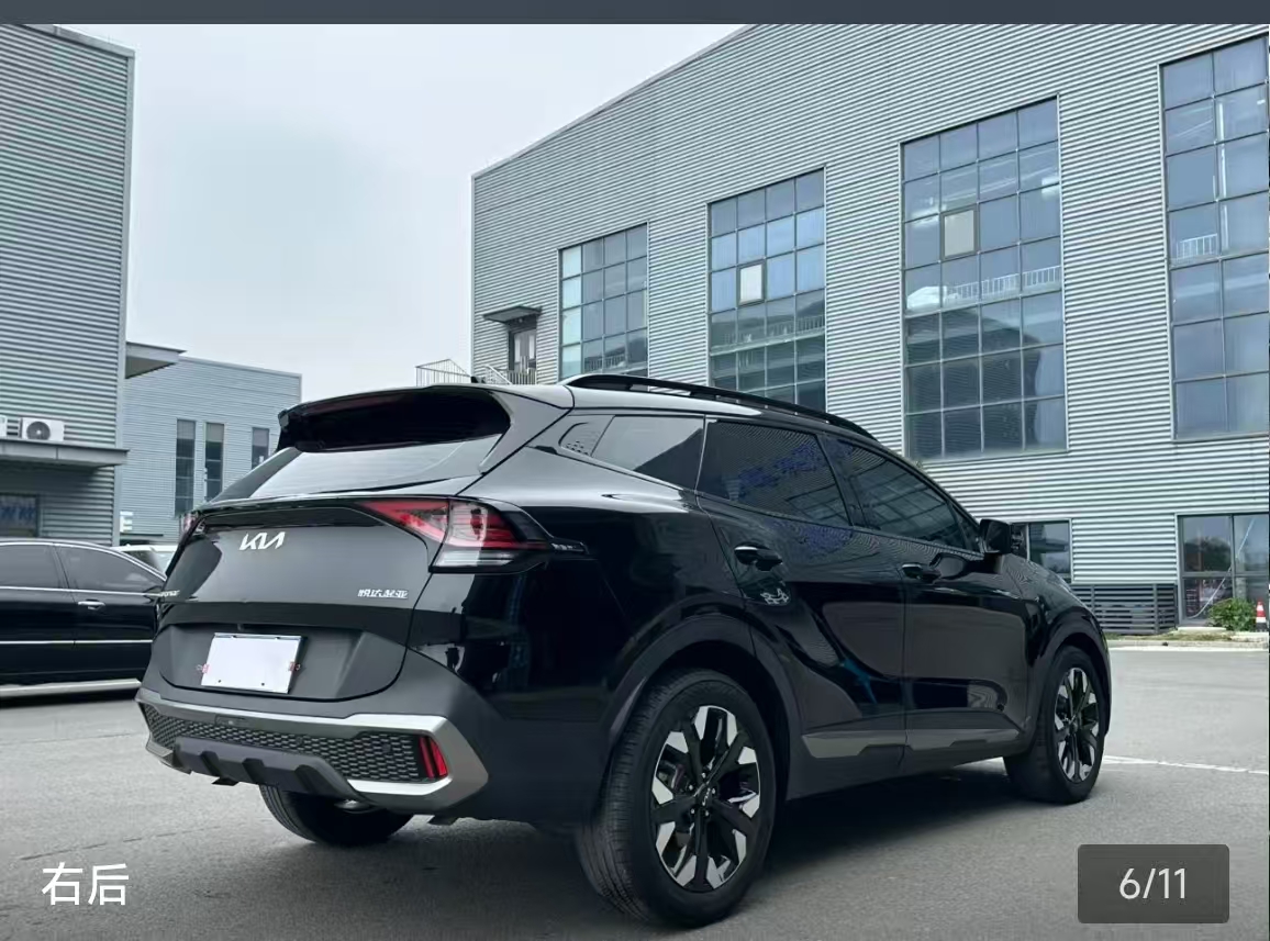 Kia Sportage 2023 car image #3