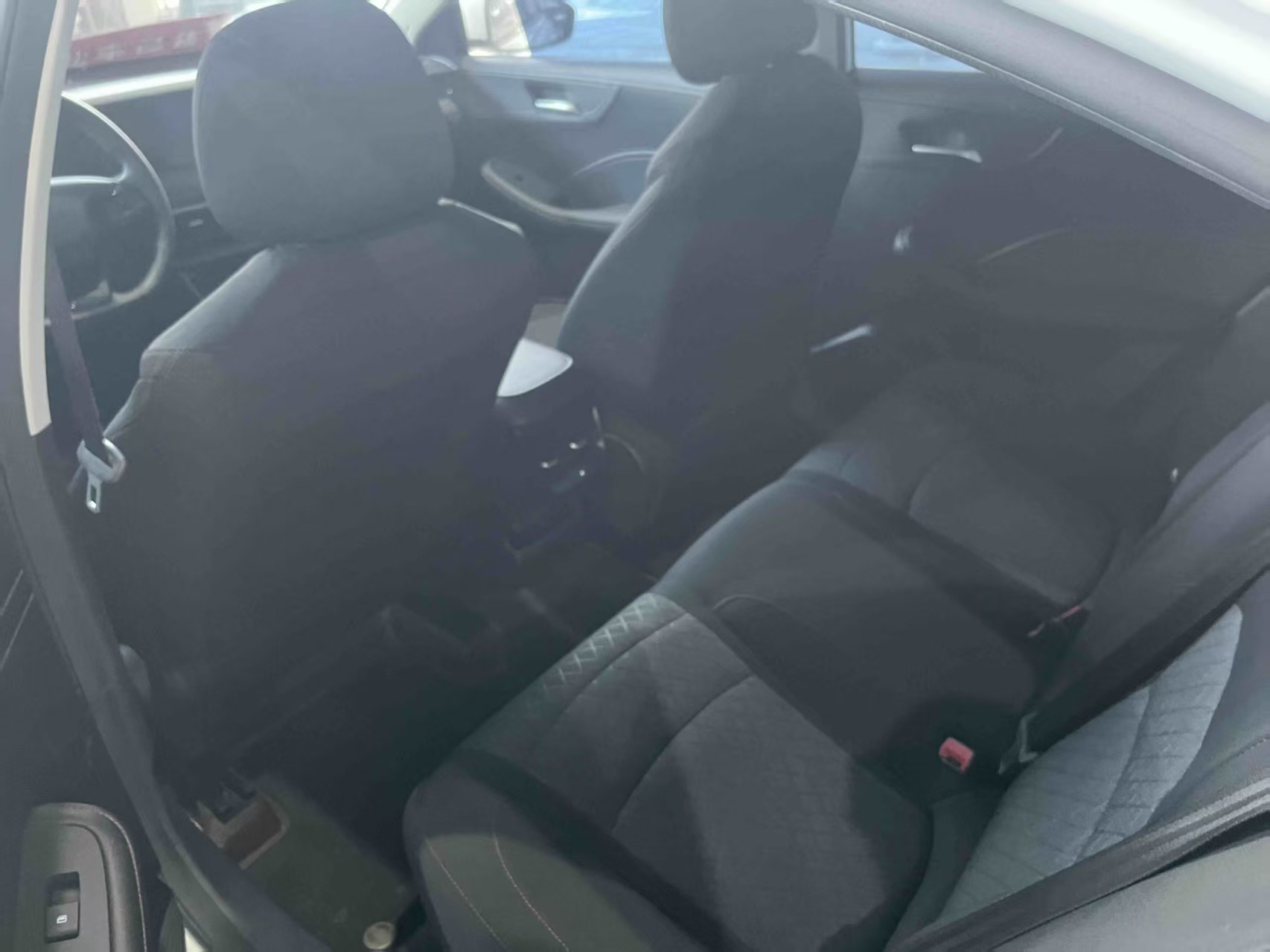 Roewe i5 2023 image de voiture #2