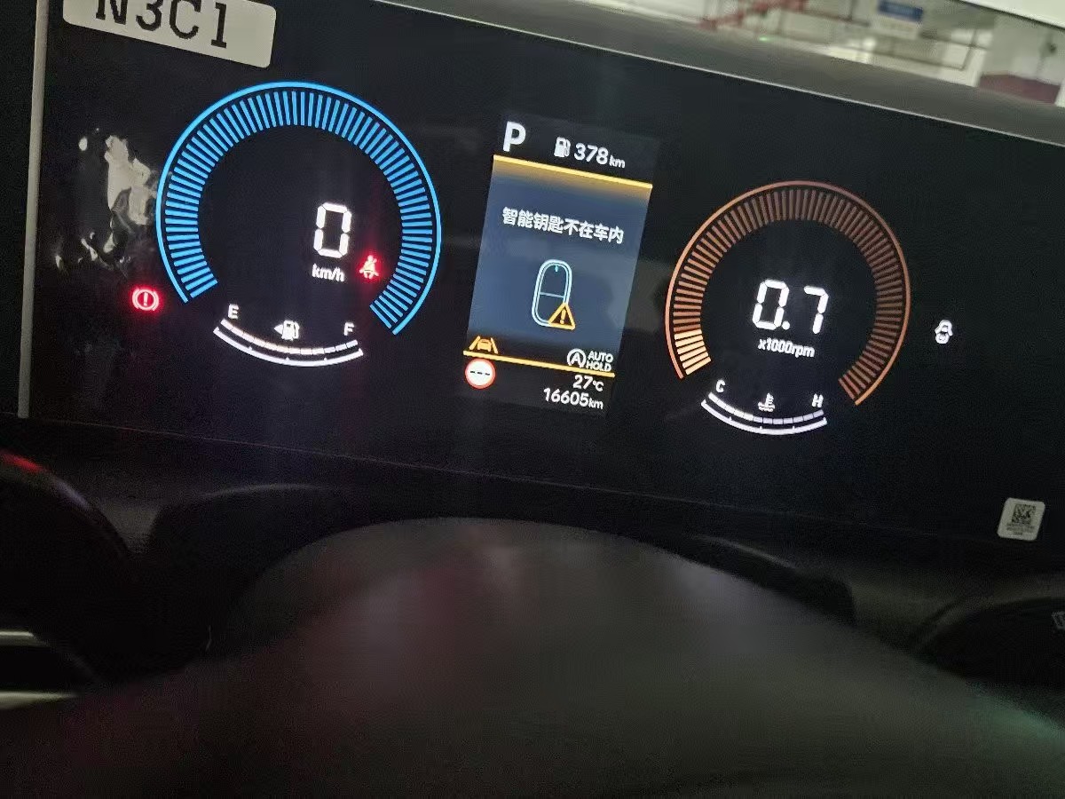 Hyundai Tucson 2025 car image #2