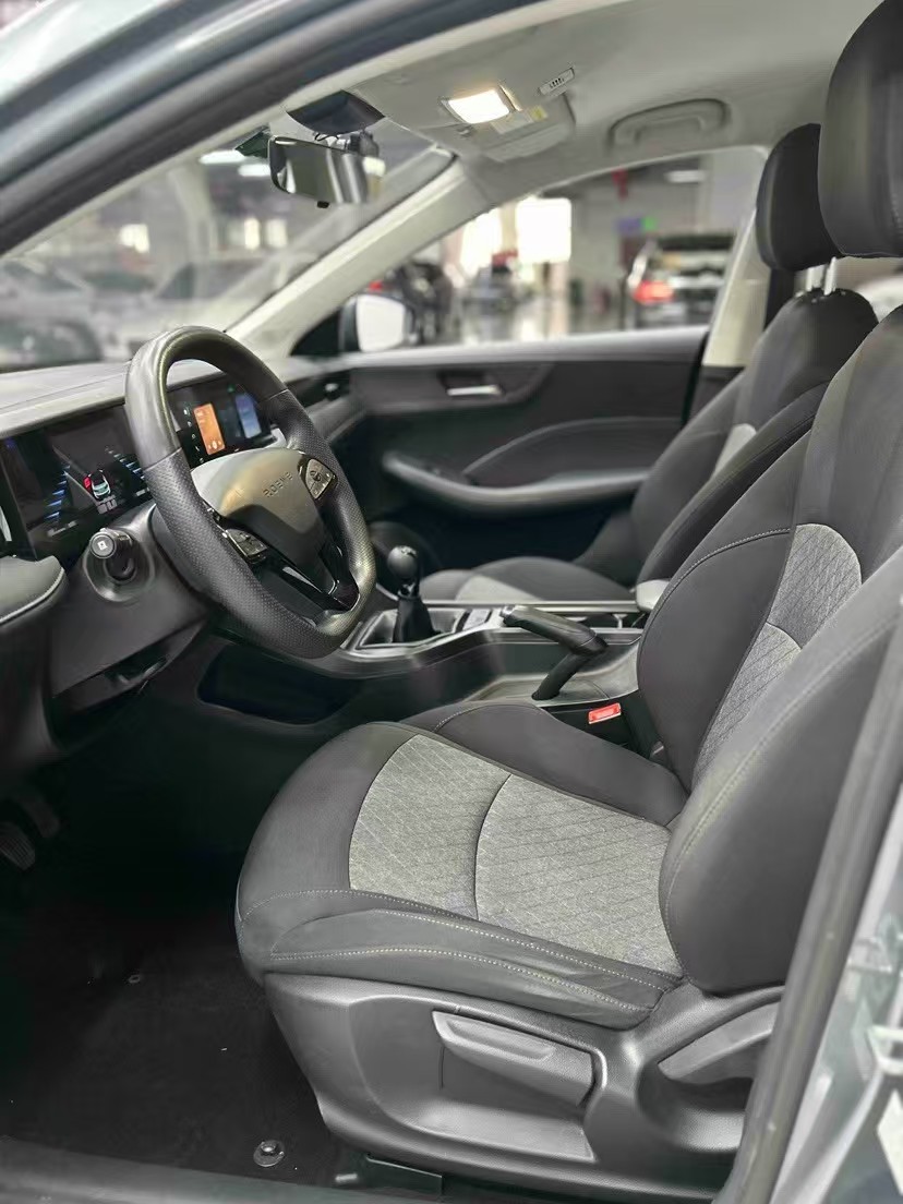 Roewe i5 2025 #5 Roewe i5 2025 image de voiture #5