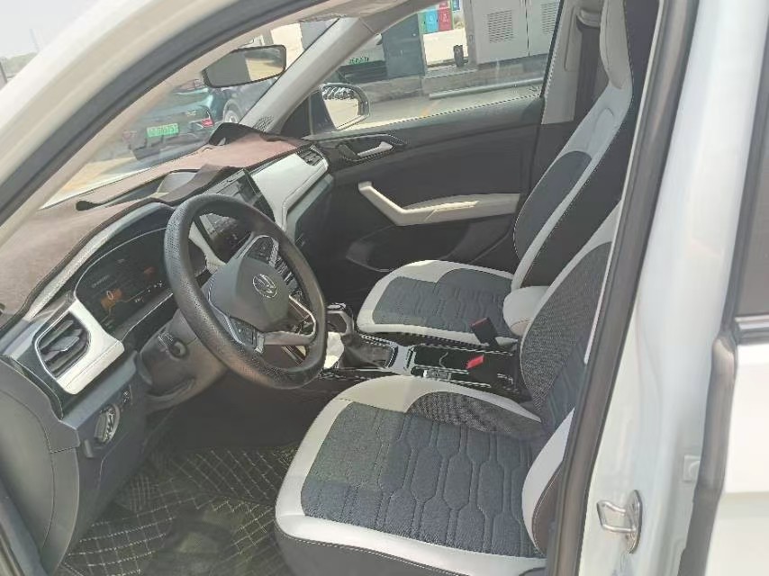 Volkswagen Tharu 2025 image de voiture #6