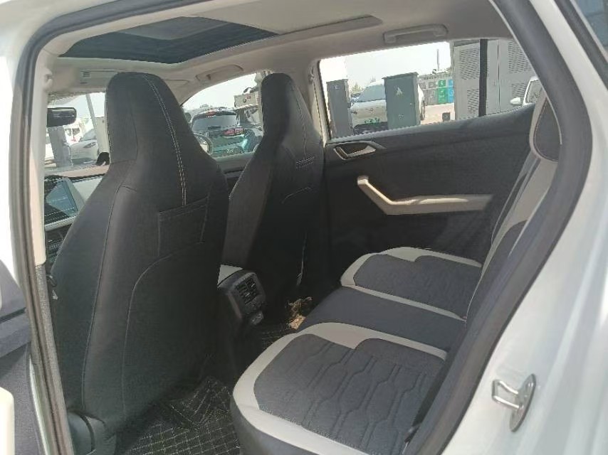 Volkswagen Tharu 2025 image de voiture #2