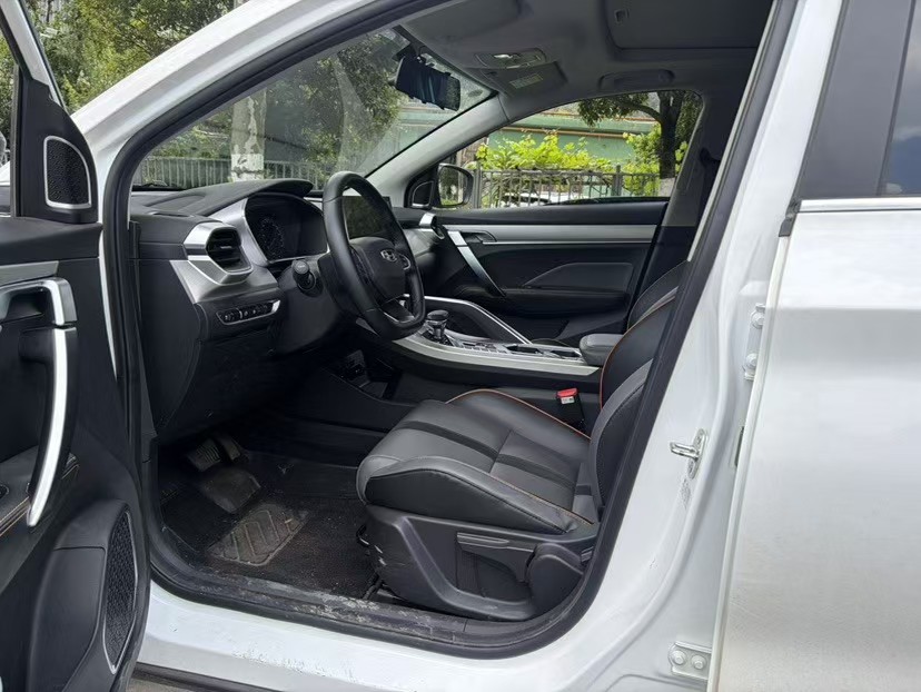 GEELY Coolray 2023 immagine di auto #3