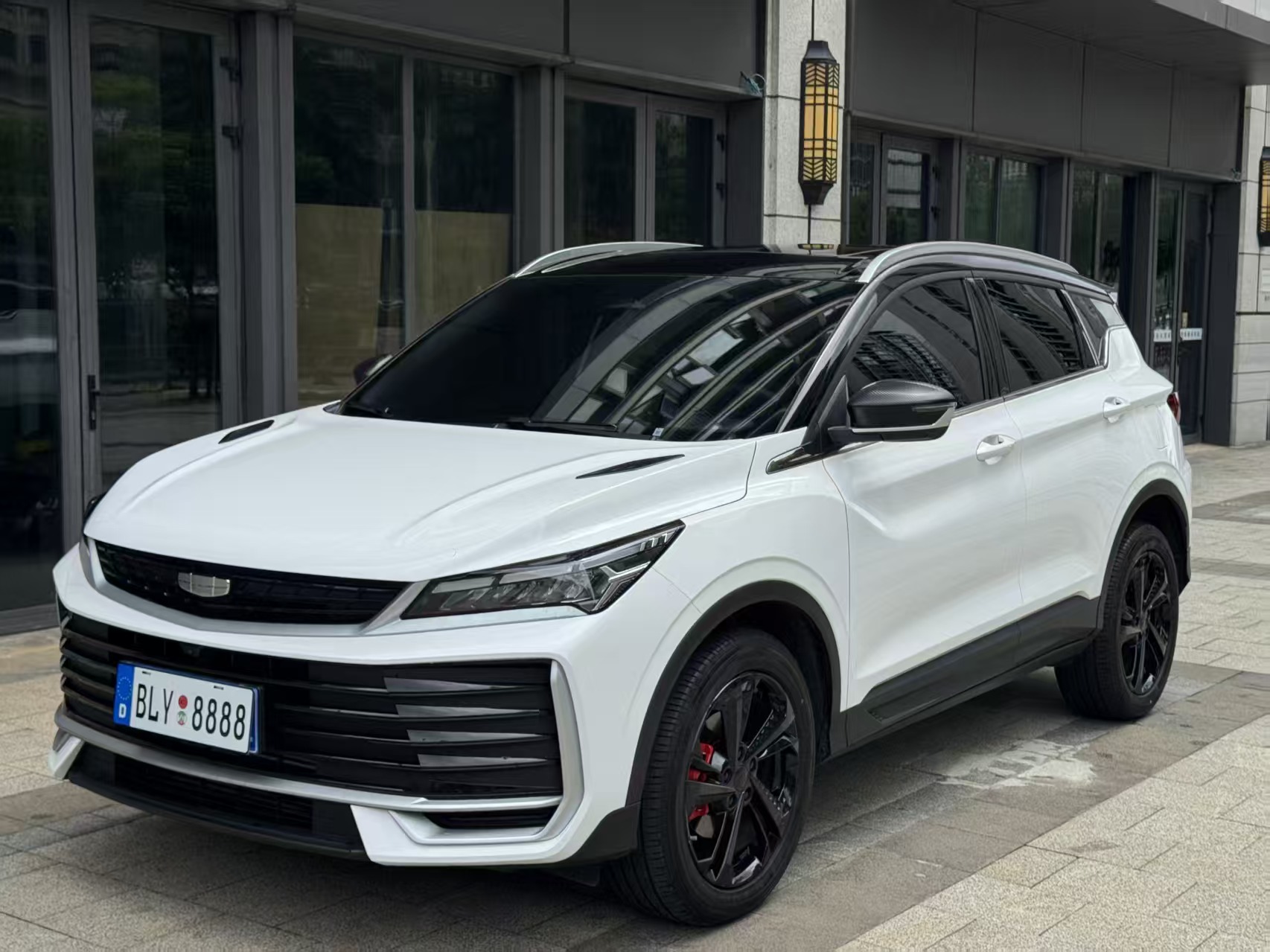 GEELY Coolray 2025 immagine di auto 