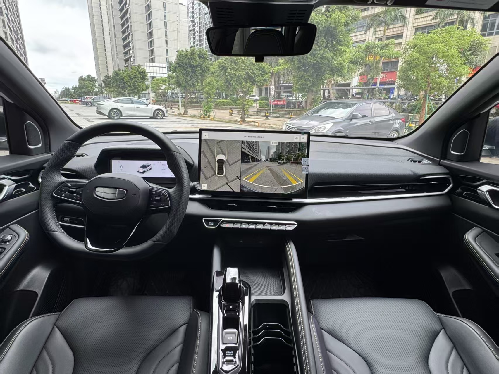 GEELY Coolray 2025 immagine di auto #8