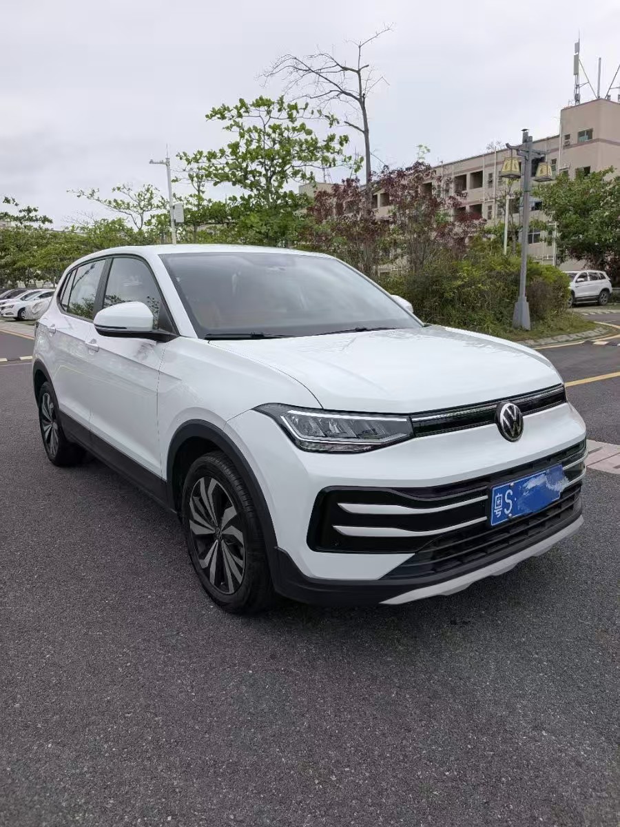 Volkswagen Tharu 2024 car image #9