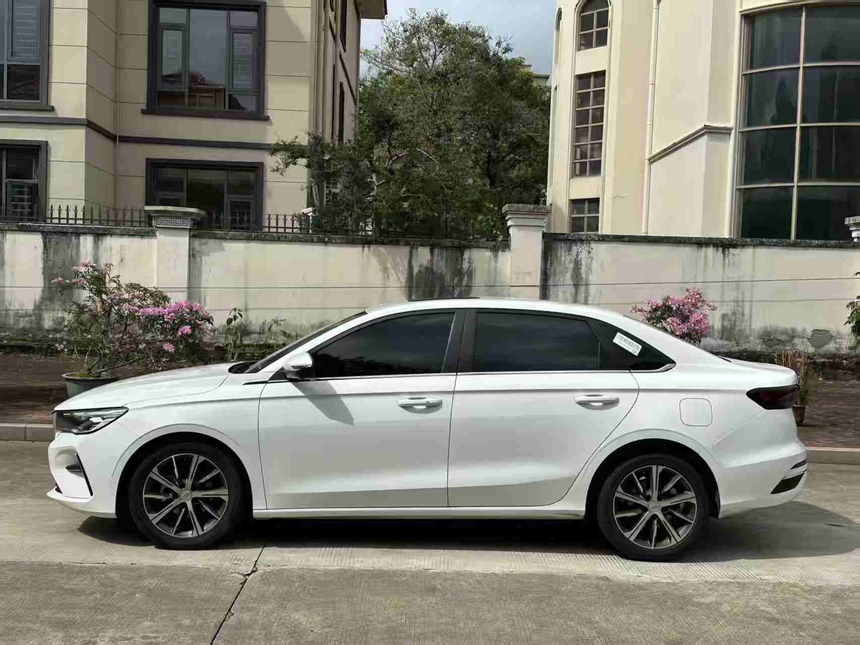 GEELY Emgrand 2023 #9 GEELY Emgrand 2023 image de voiture #9