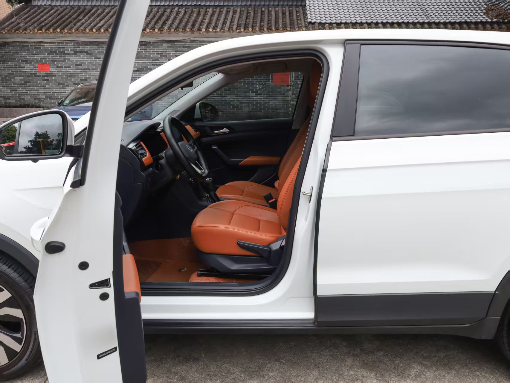 Volkswagen Tharu 2024 #5 Volkswagen Tharu 2024 car image #5
