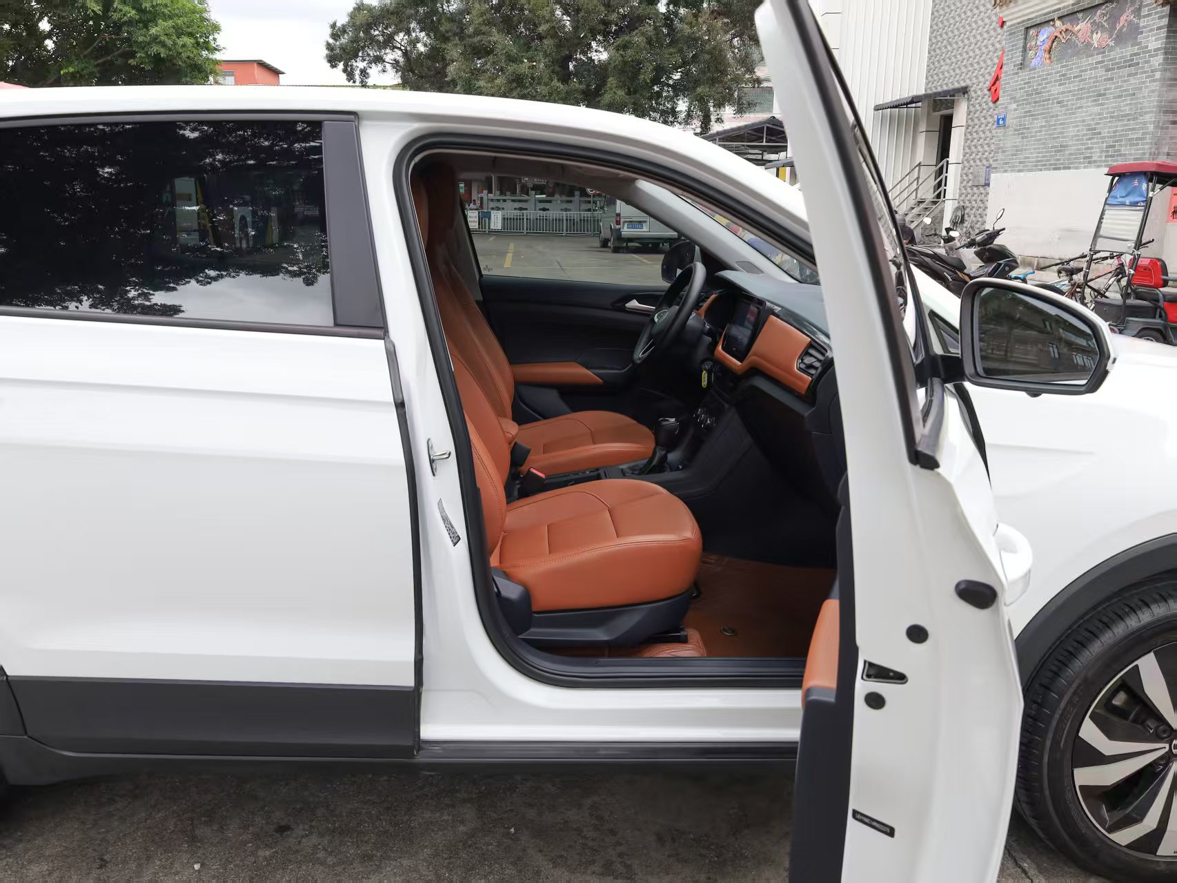 Volkswagen Tharu 2024 #17 Volkswagen Tharu 2024 car image #17