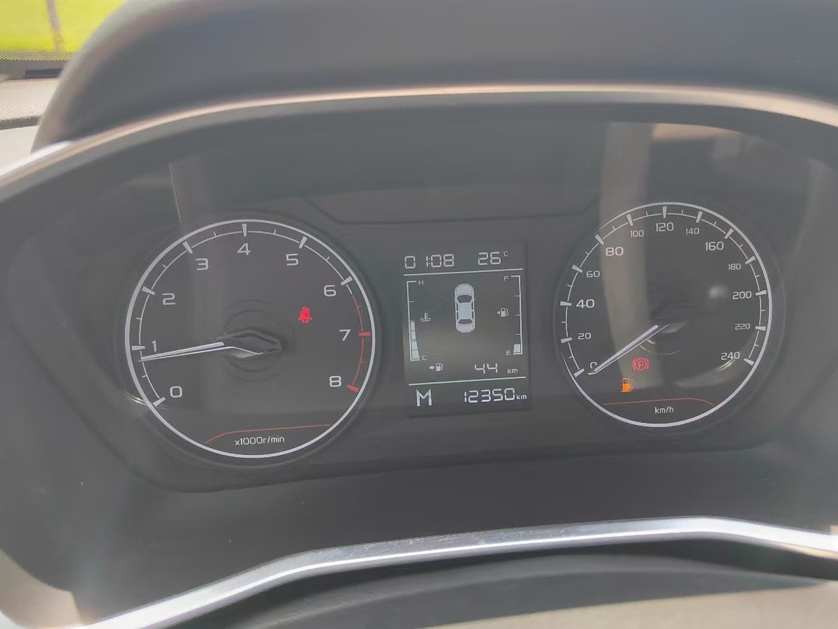 GEELY Coolray 2024 #4 GEELY Coolray 2024 immagine di auto #4