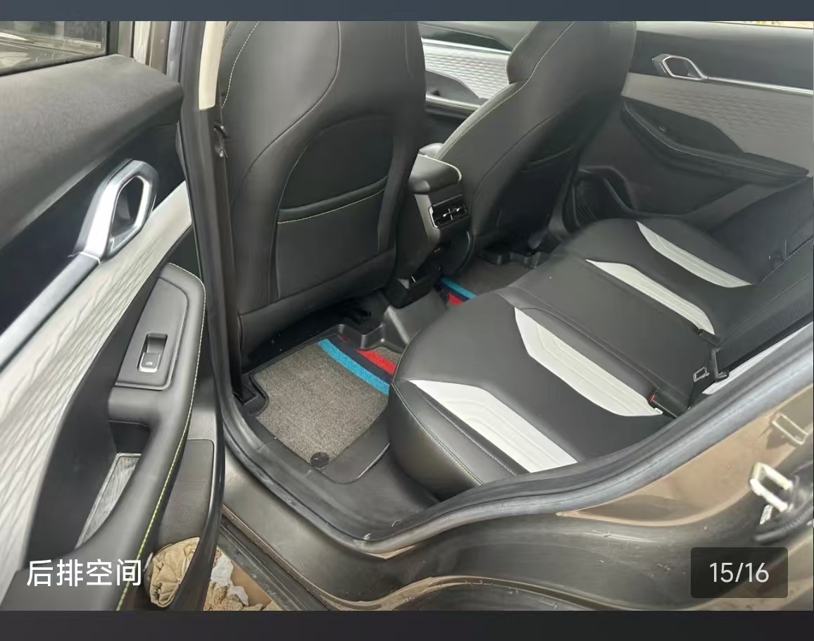GEELY Coolray 2023 car image #16
