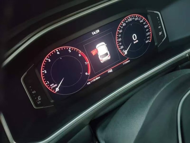 Volkswagen T-Roc 2025 car image #3