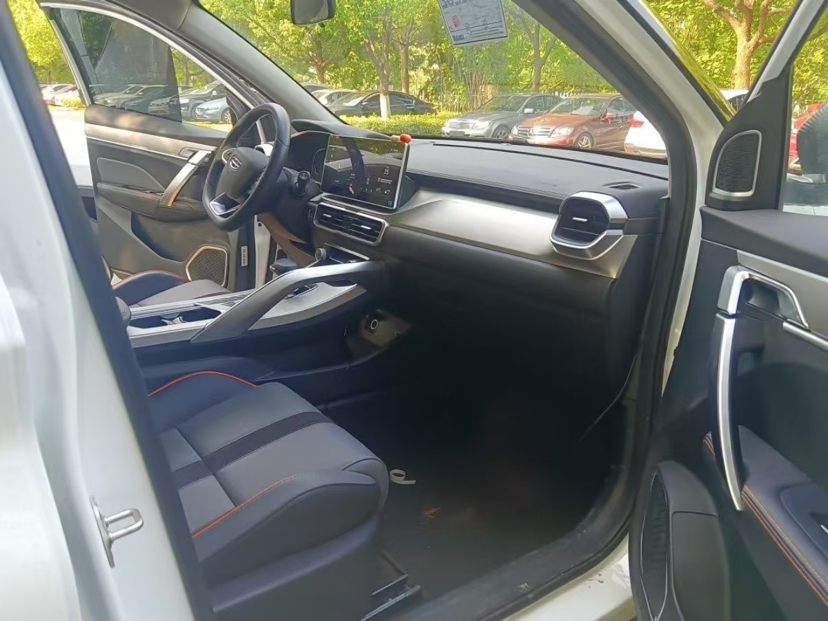 GEELY Coolray 2023 #2 GEELY Coolray 2023 car image #2