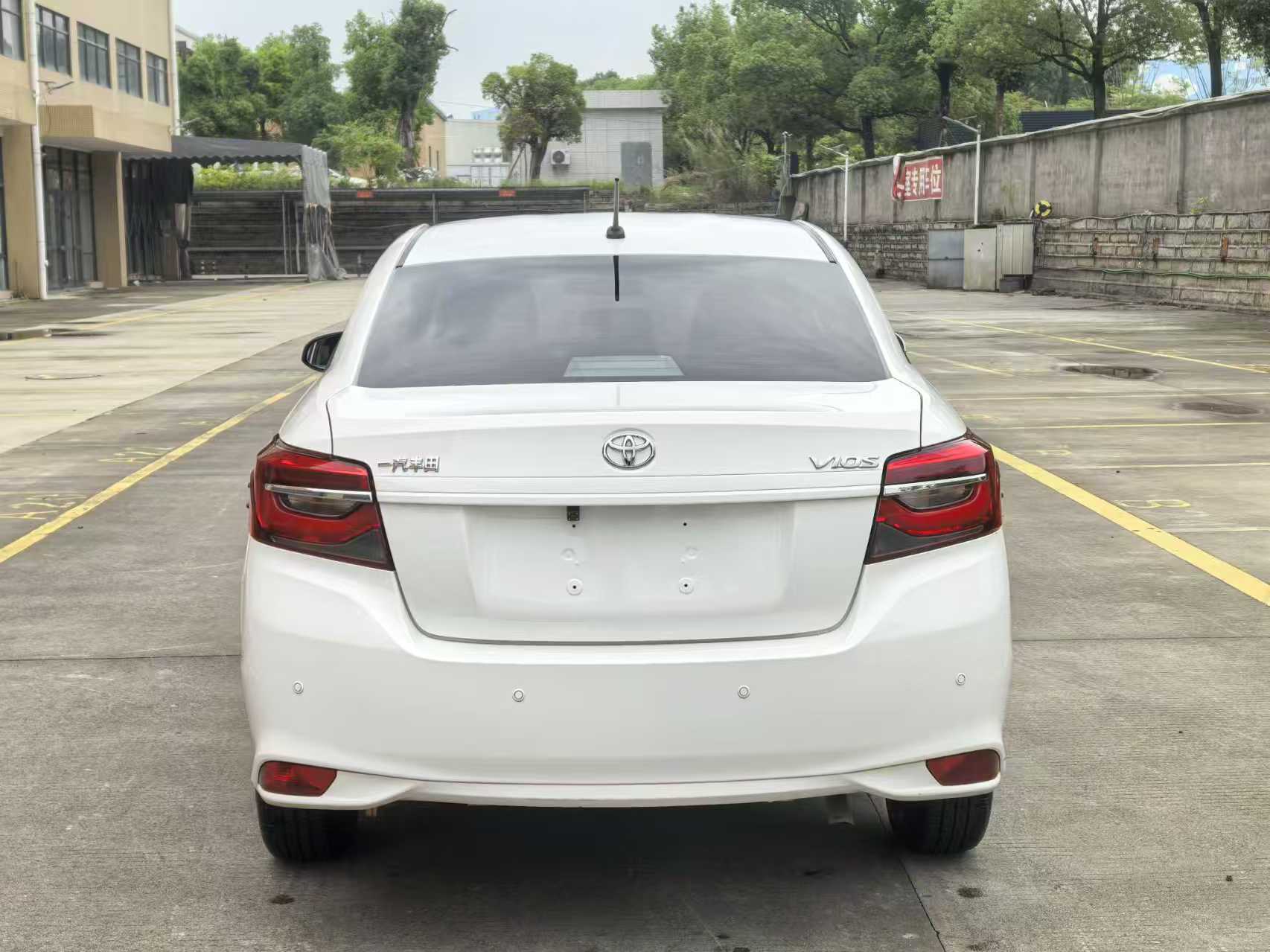 Toyota Vios 2023 car image #9