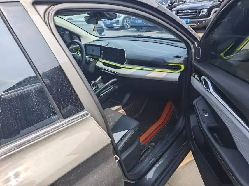 GEELY Coolray 2023 car image #5