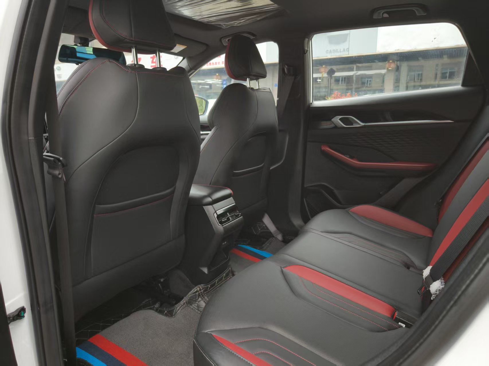 GEELY Coolray 2023 imagen de coche #3