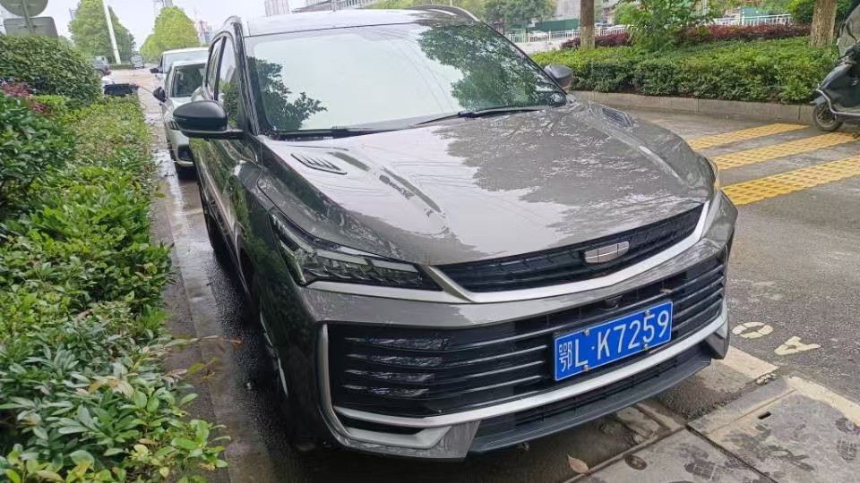 GEELY Coolray 2025 #6 GEELY Coolray 2025 car image #6