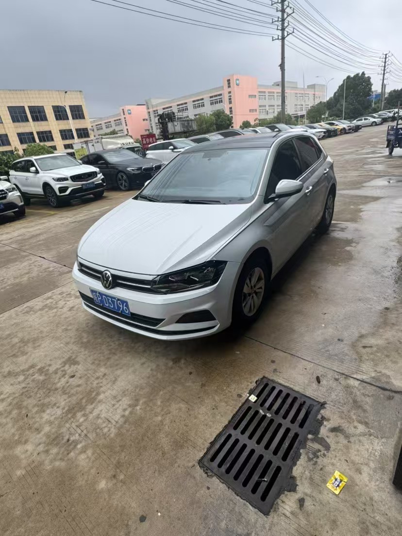 Volkswagen Polo 2023 image de voiture 
