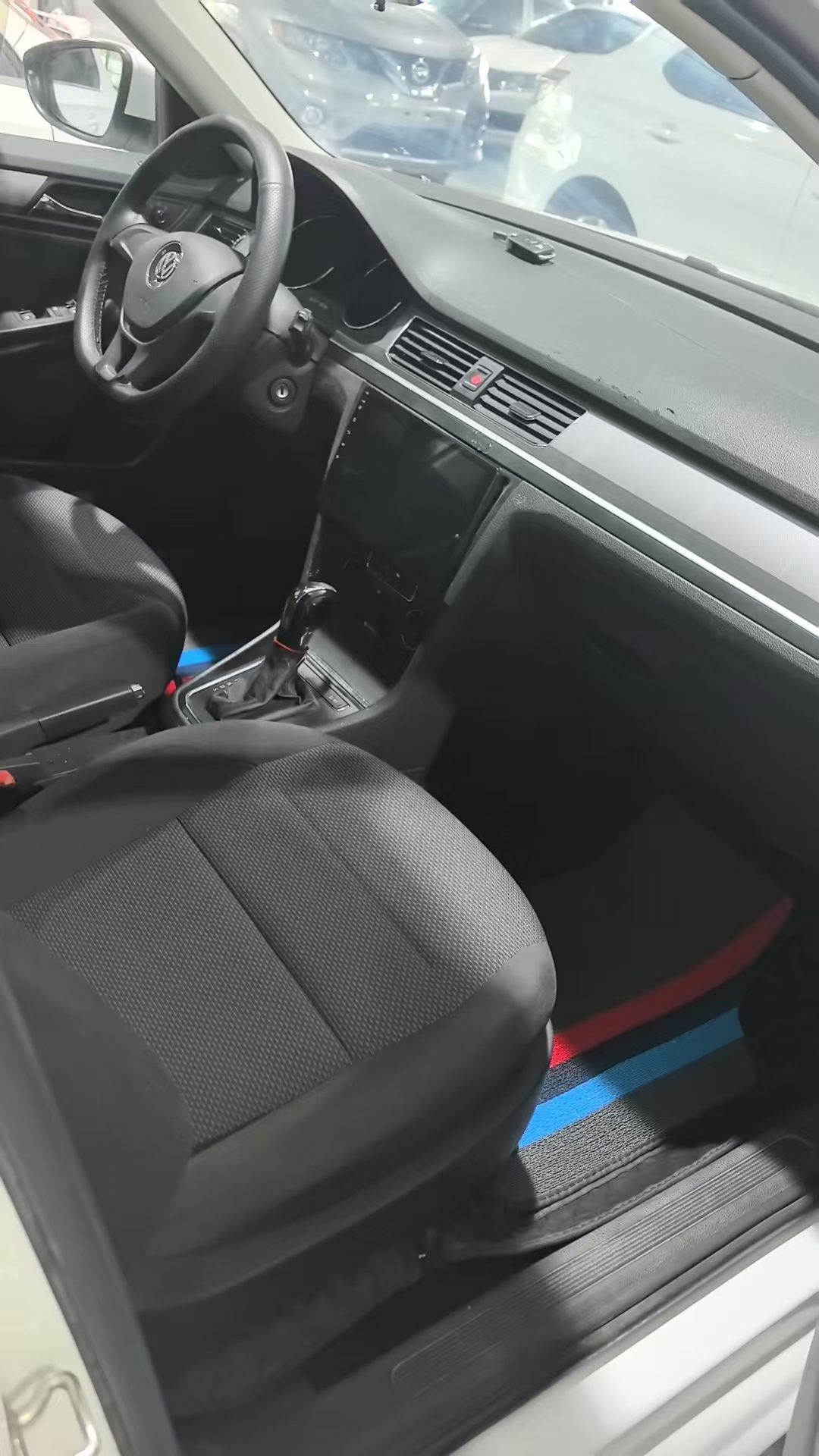 Volkswagen Bora 2018 imagen de coche #2