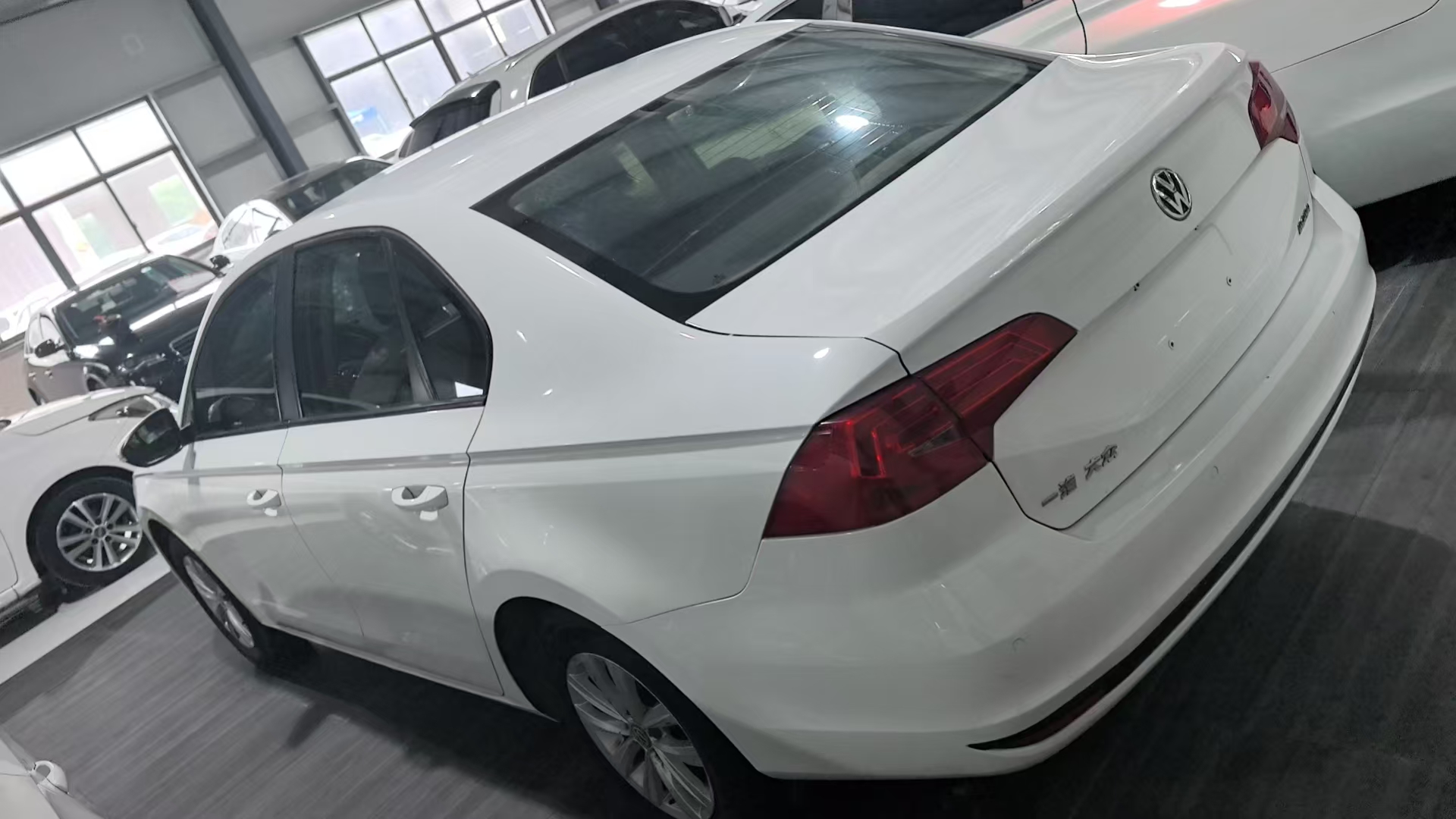 Volkswagen Bora 2018 imagen de coche #3