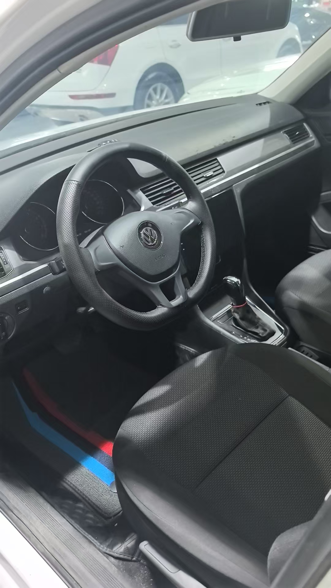 Volkswagen Bora 2018 imagen de coche #6