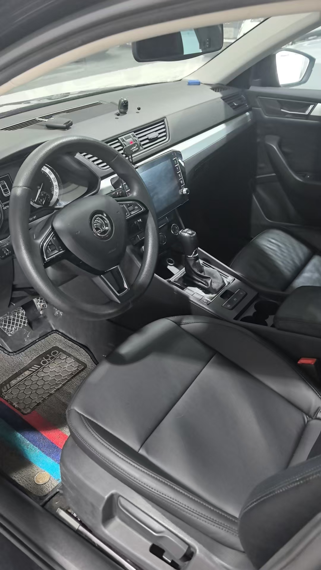Skoda Superb 2018 image de voiture #6