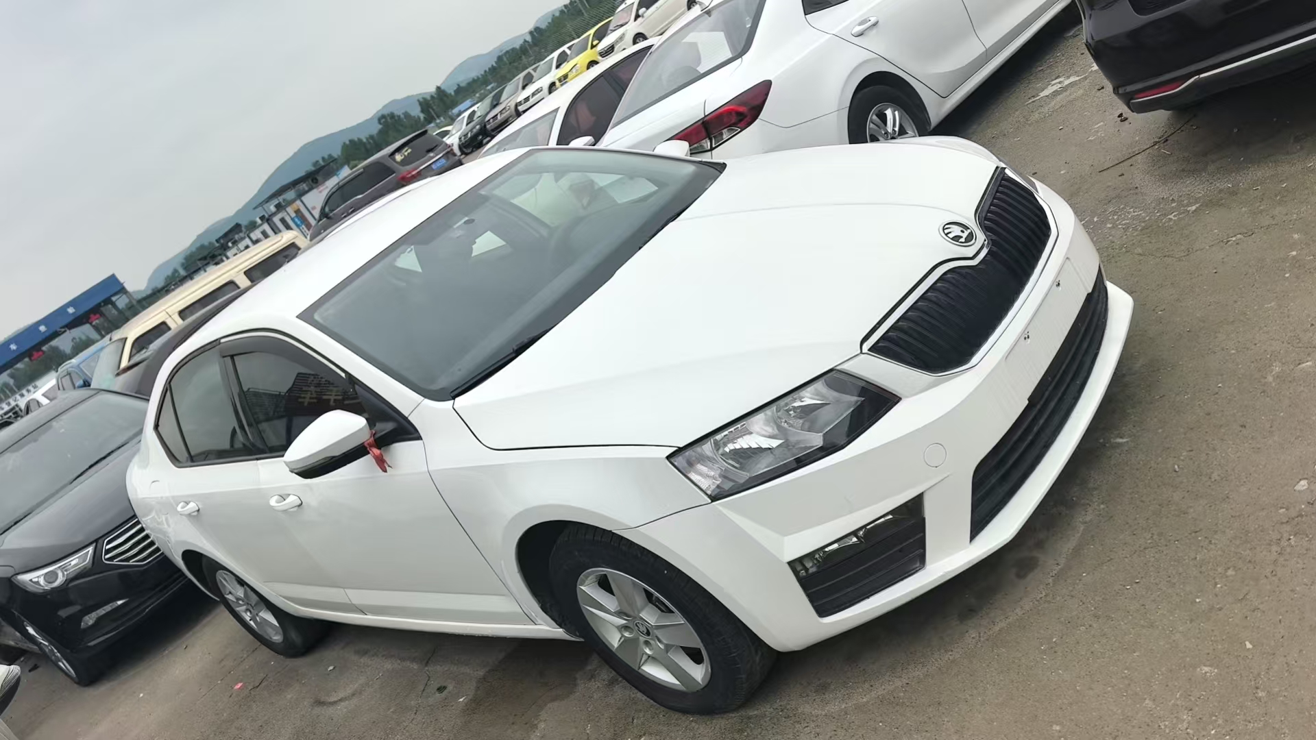 Skoda Octavia 2018 car image #4