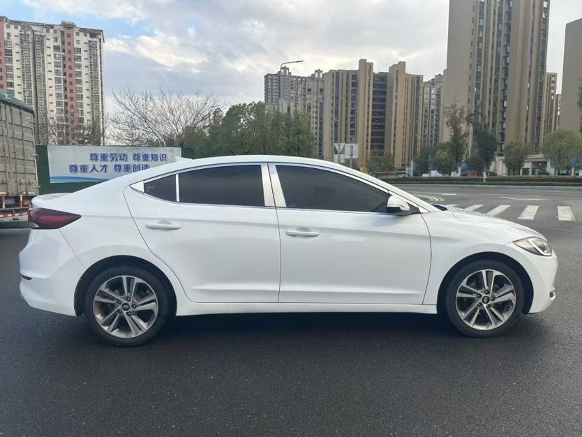 Hyundai Elantra AD 2017 image de voiture #2