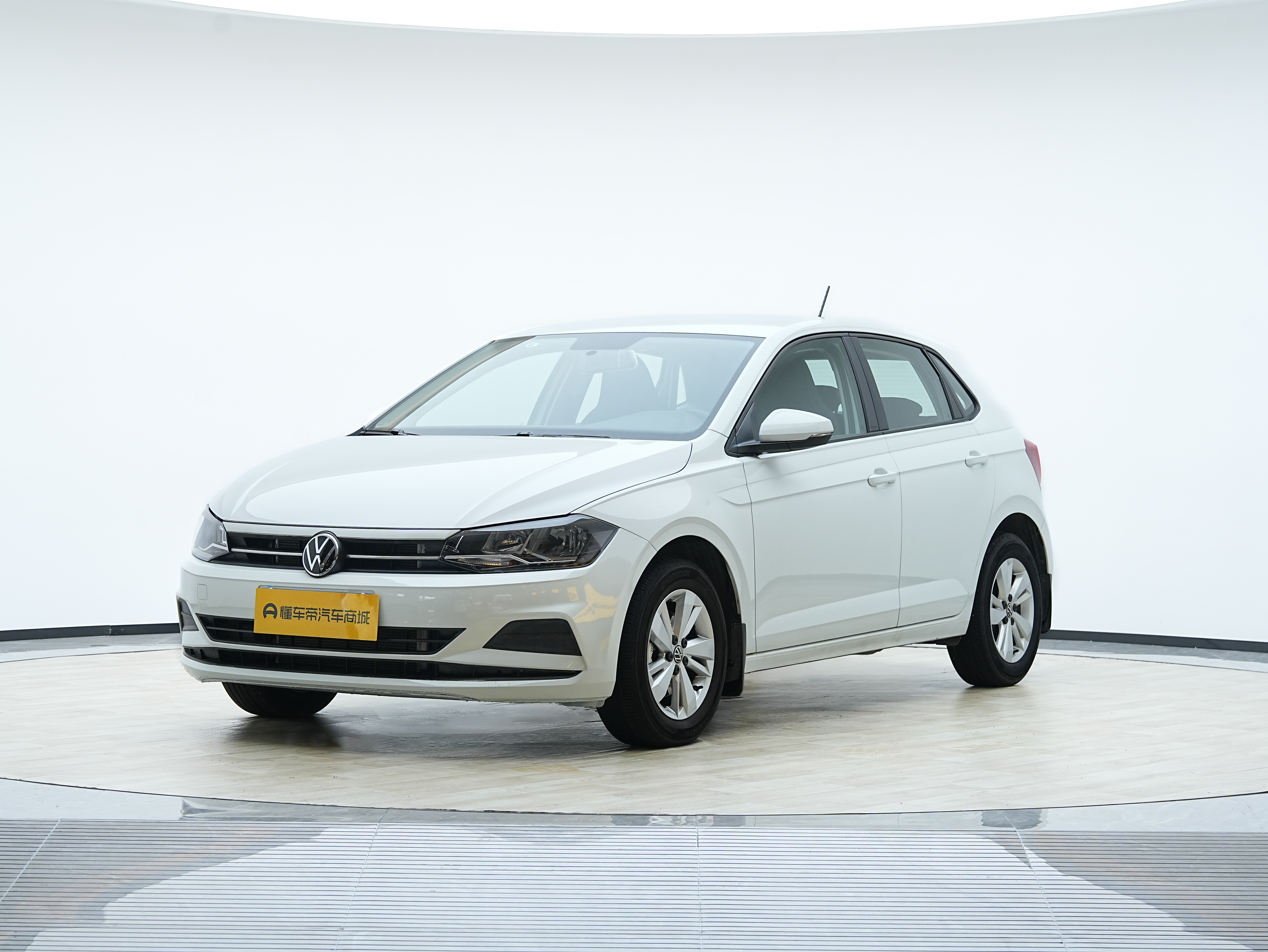 Volkswagen Polo 2023 image de voiture 