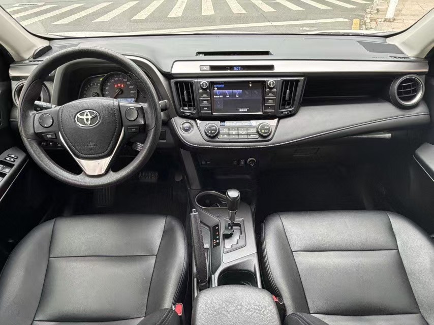 Toyota RAV4 2017 #2 Toyota RAV4 2017 imagen de coche #2