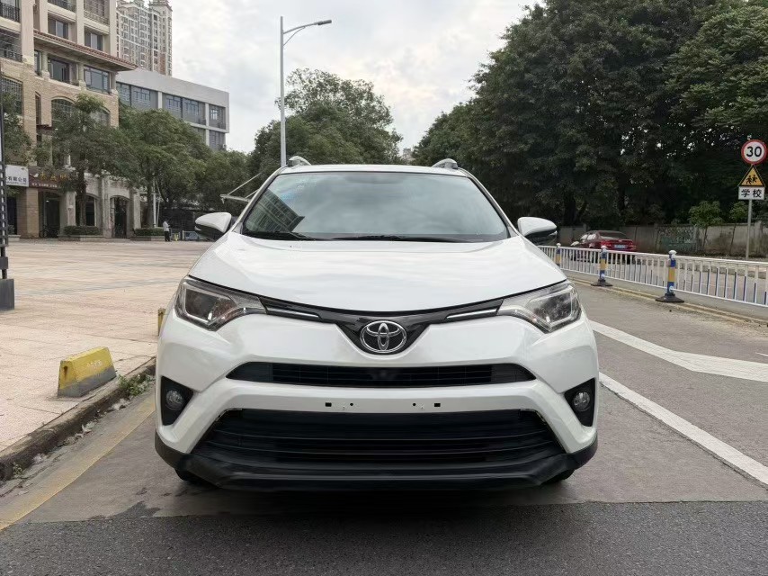 Toyota RAV4 2017 #6 Toyota RAV4 2017 imagen de coche #6