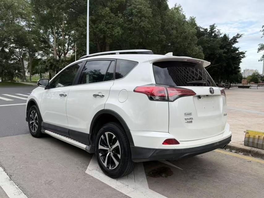 Toyota RAV4 2017 #5 Toyota RAV4 2017 imagen de coche #5