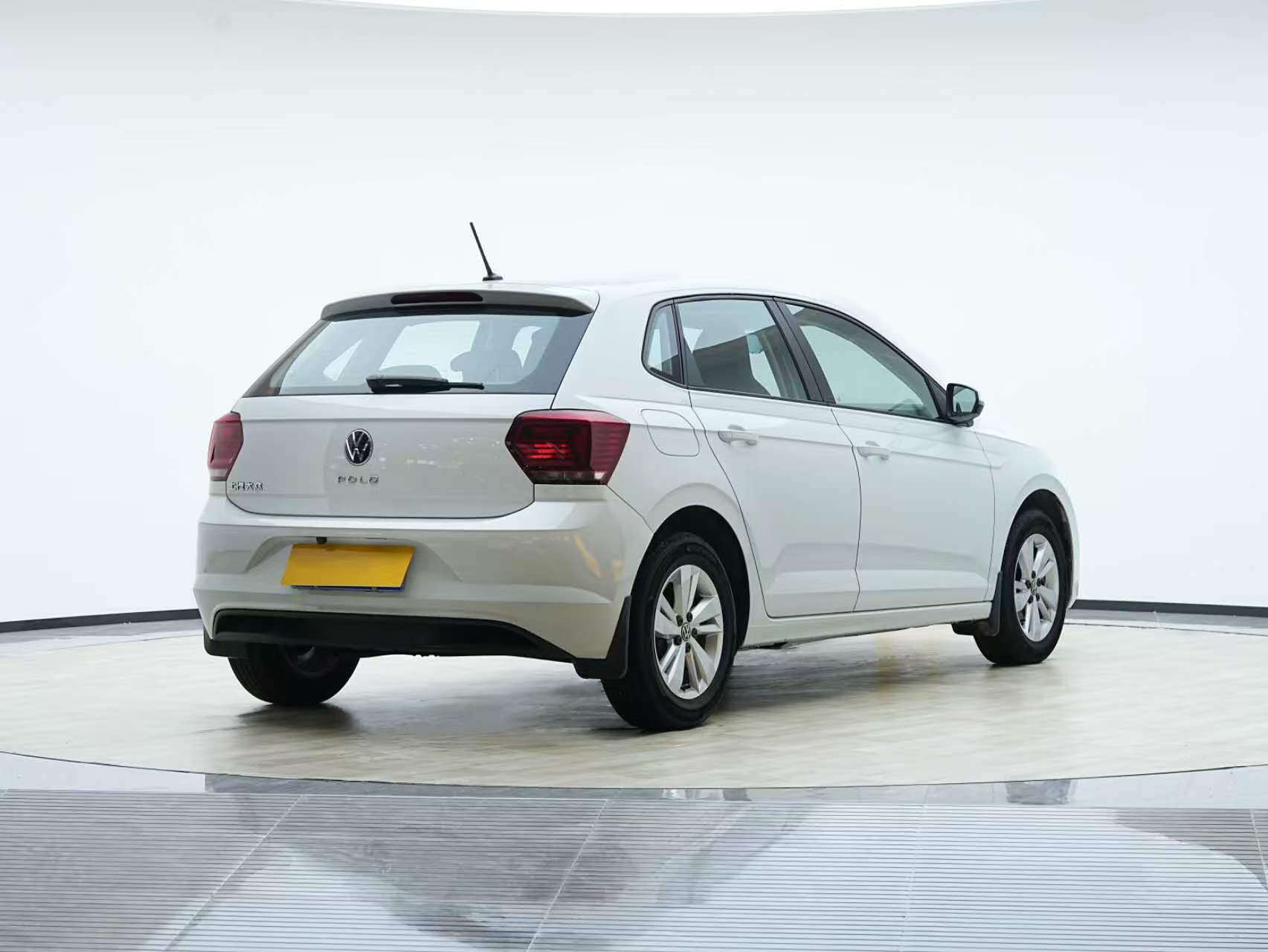 Volkswagen Polo 2023 image de voiture #9