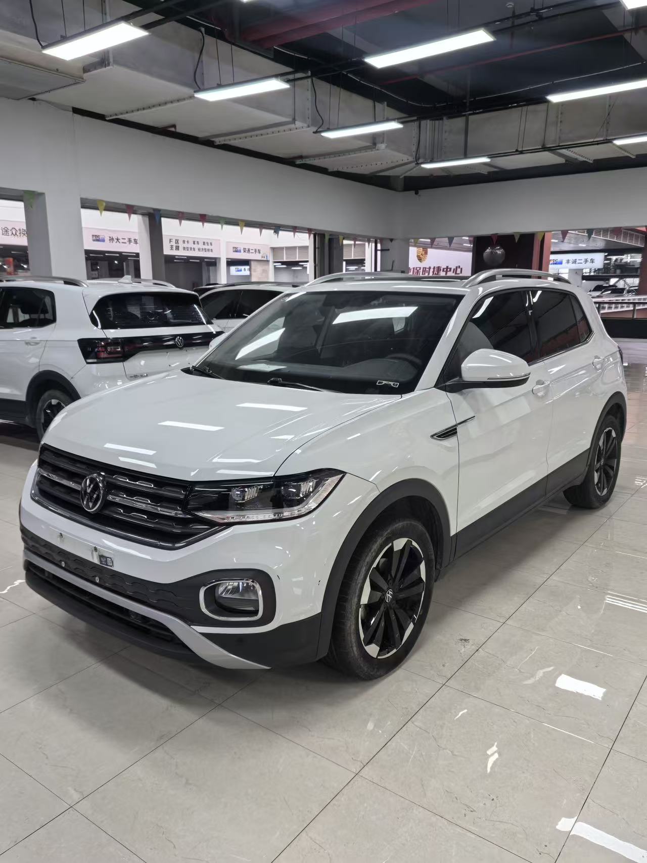 Volkswagen Tacqua 2023 image de voiture 