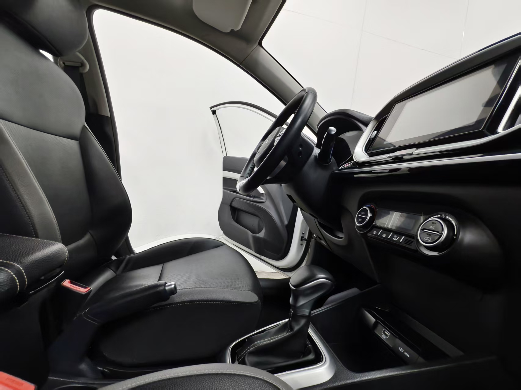 Kia KX1 2023 imagem de carro #16