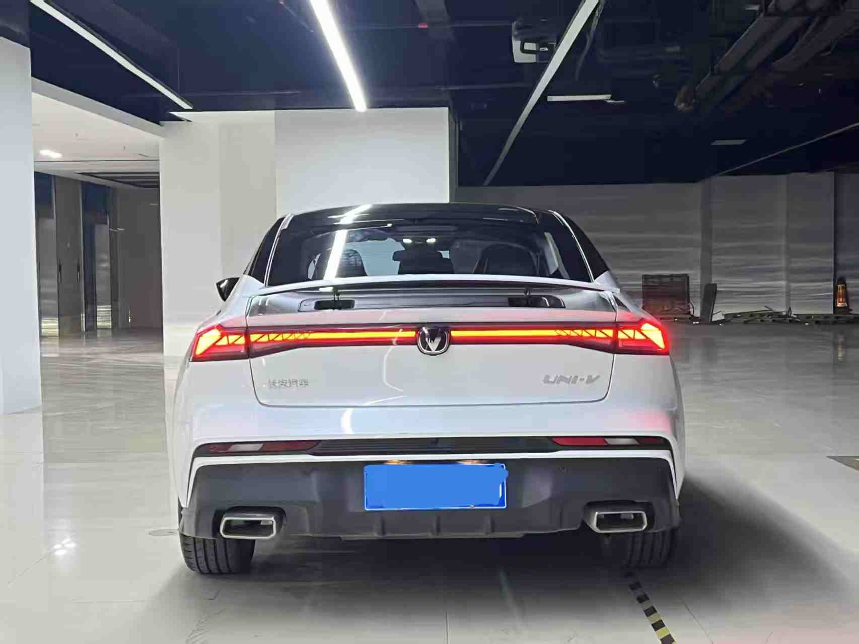 Changan UNI-V 2024 #9 Changan UNI-V 2024 изображение автомобиля #9
