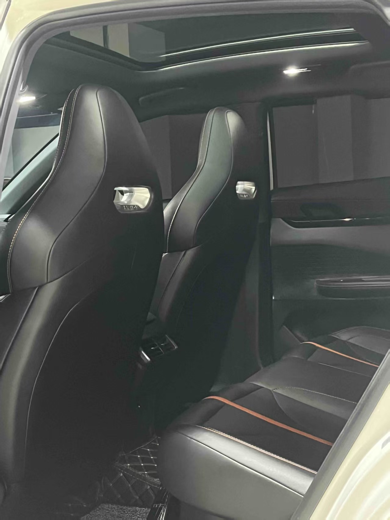 Changan UNI-V 2024 #8 Changan UNI-V 2024 изображение автомобиля #8