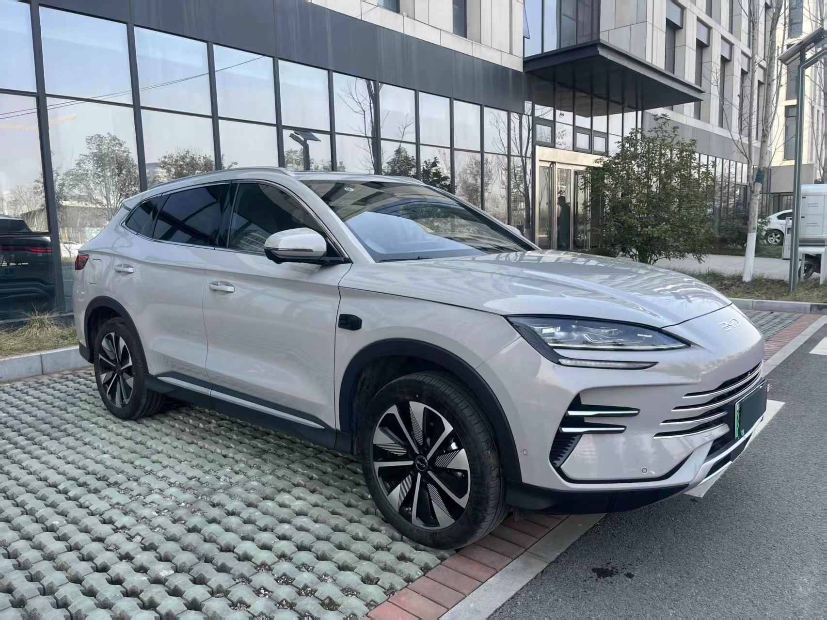 BYD Song Plus 2025 car image #9