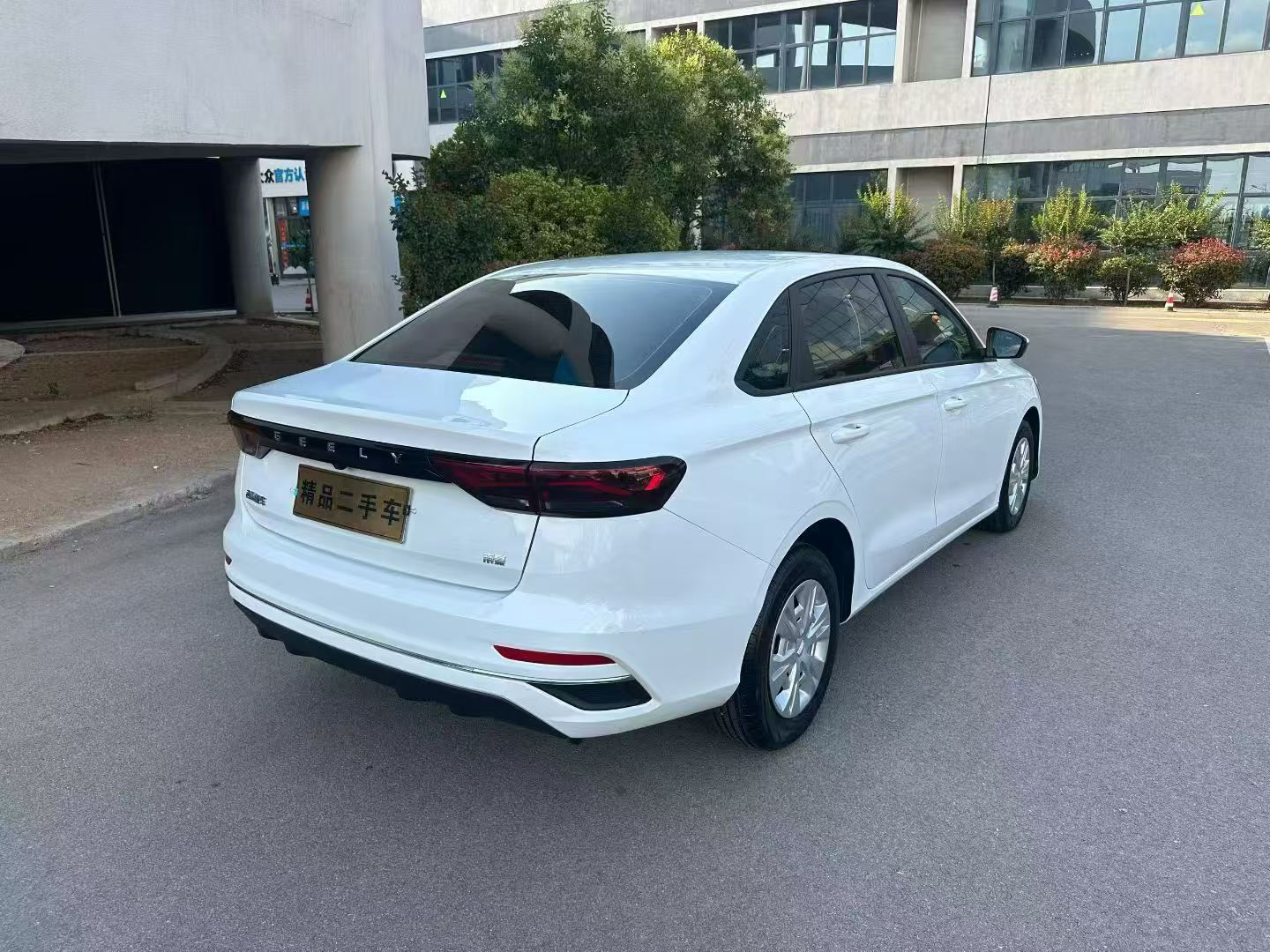 GEELY Emgrand 2025 #8 GEELY Emgrand 2025 car image #8
