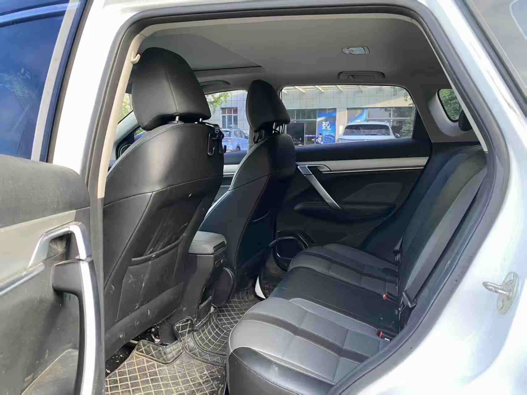 GEELY Coolray 2023 car image #2