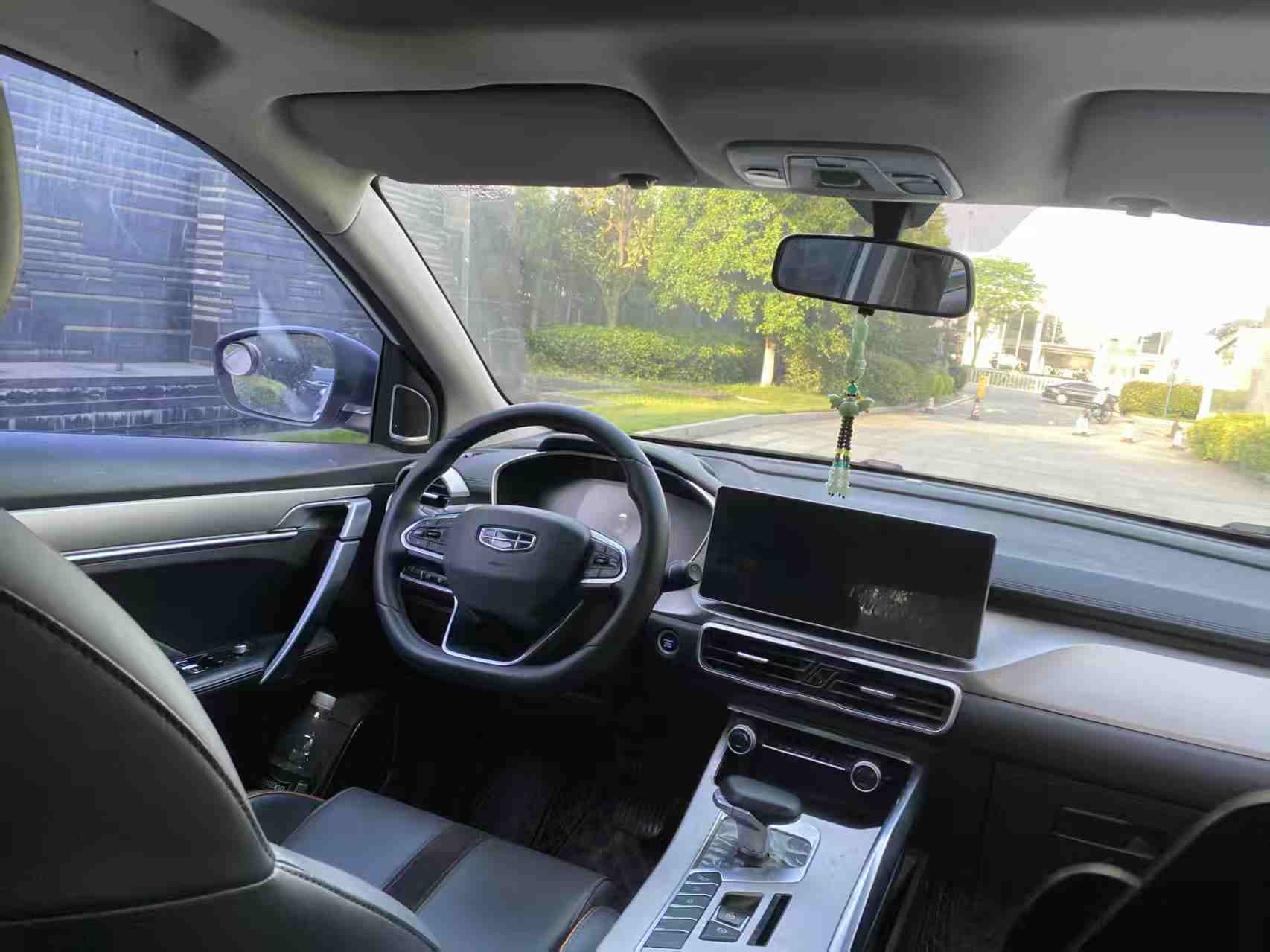 GEELY Coolray 2023 car image #9