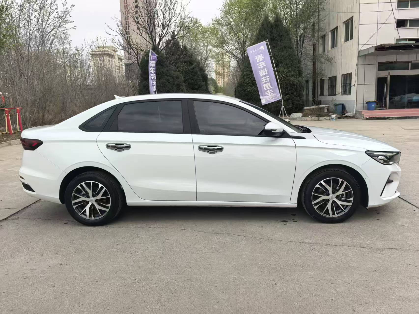 GEELY Emgrand 2023 #9 GEELY Emgrand 2023 car image #9