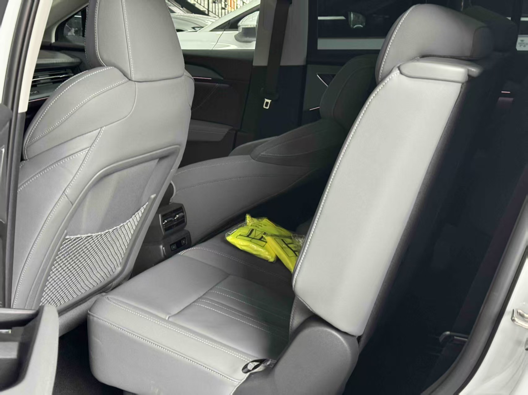 Audi Q5 e-tron 2025 car image #3